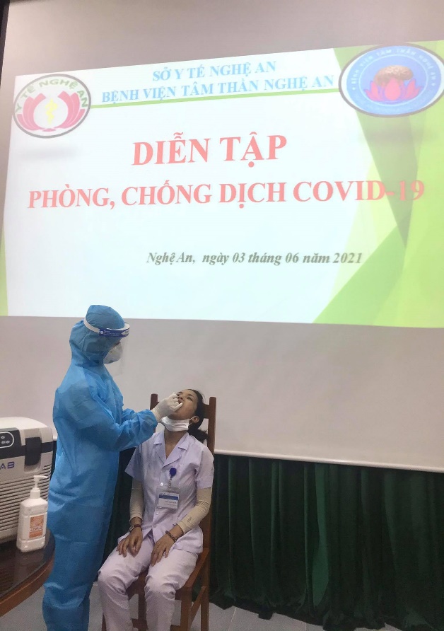 DIỄN TẬP PHÒNG CHỐNG VIRUS SARS-COV-2 TẠI BỆNH VIỆN TÂM THẦN NGHỆ AN