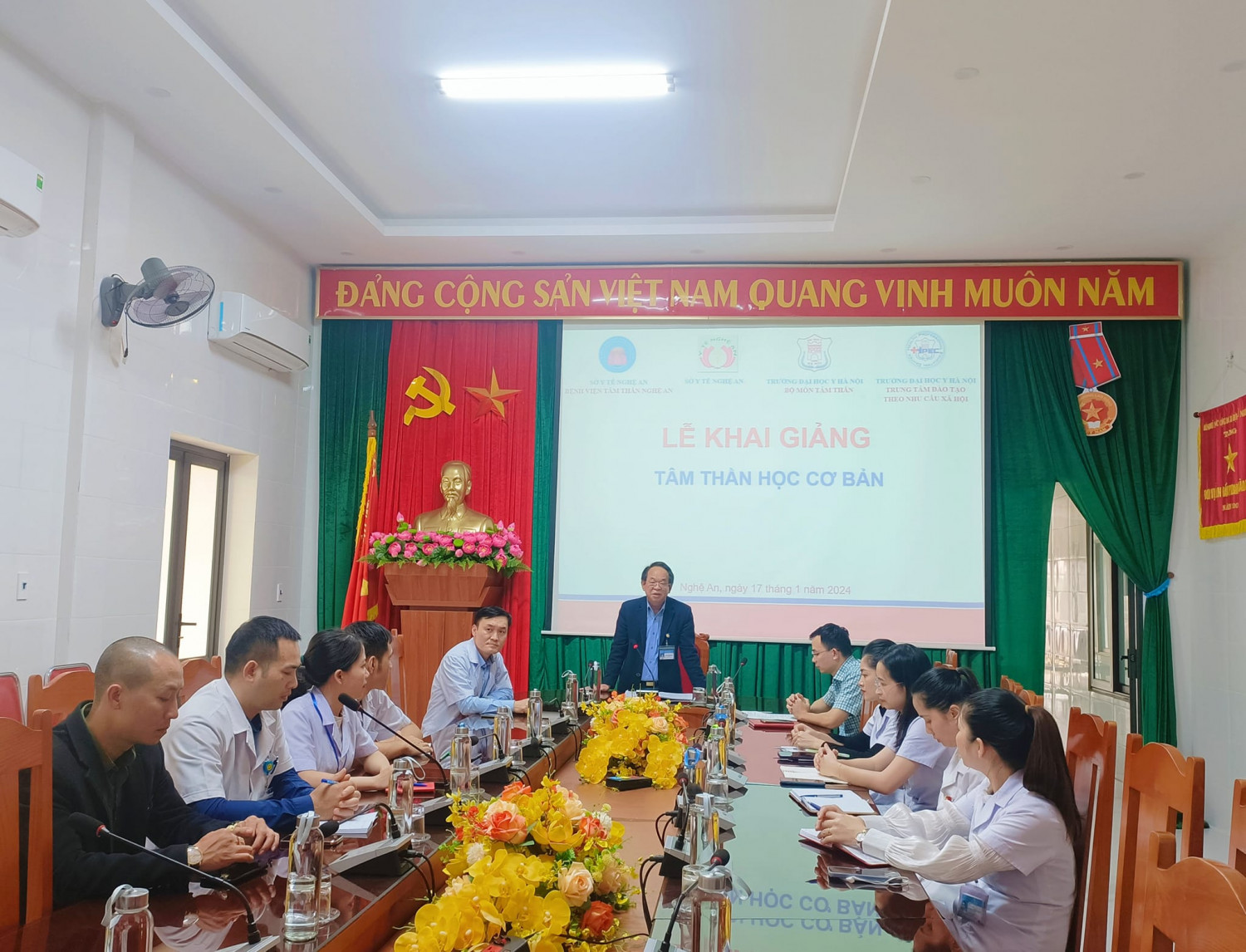 KHAI GIẢNG LỚP TÂM THẦN HỌC CƠ BẢN NĂM 2024