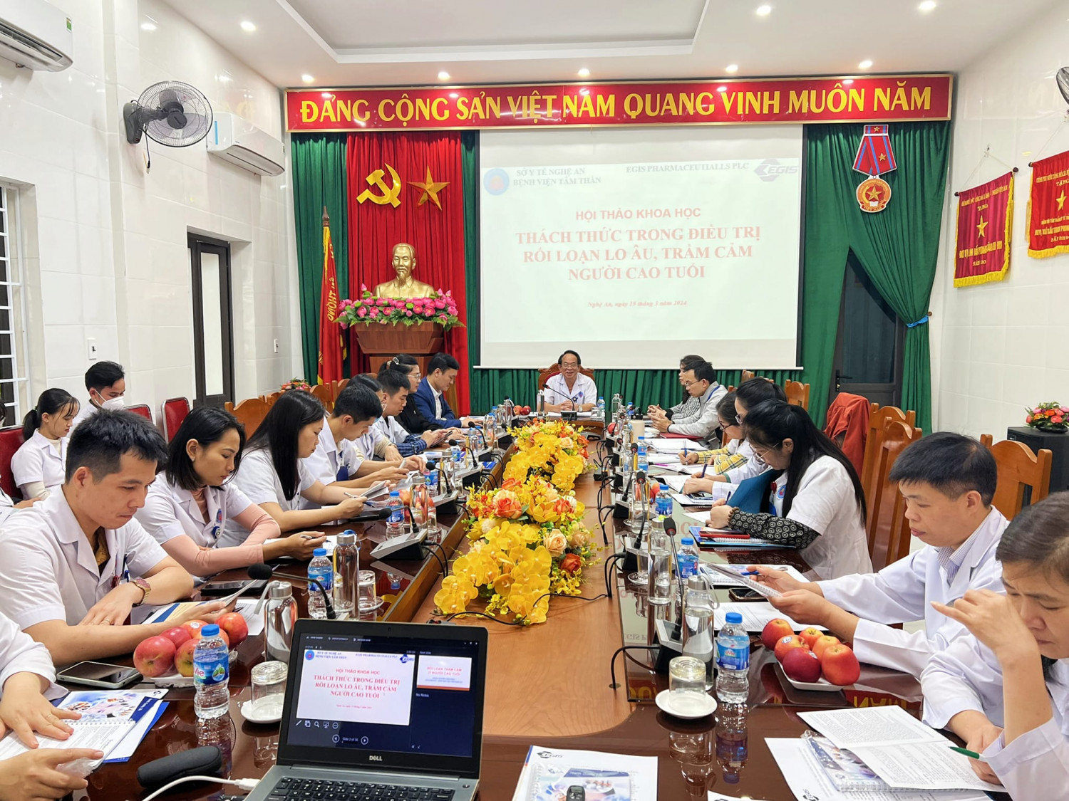 HỘI THẢO KHOA HỌC - THÁCH THỨC TRONG ĐIỀU TRỊ RỐI LOẠN LO ÂU, TRẦM CẢM: NGƯỜI CAO TUỔI