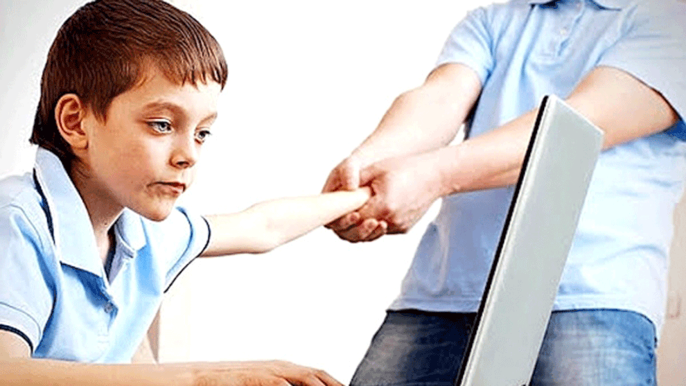 NGHIỆN GAME ONLINE: MỐI NGUY THẦM LẶNG ĐE DỌA SỨC KHỎE TINH THẦN VÀ THỂ CHẤT