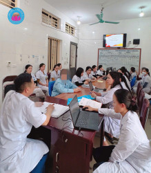 KHOA TÂM THẦN NỮ TĂNG CƯỜNG CÔNG TÁC HỘI CHẨN VÀ BÌNH BỆNH ÁN CẤP KHOA PHÒNG