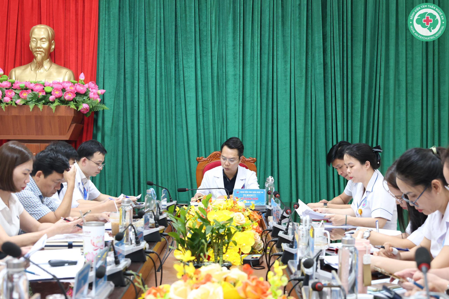 HỘI NGHỊ SINH HOẠT ĐẢNG THÁNG 5 TẠI BỆNH VIỆN TÂM THẦN NGHỆ AN